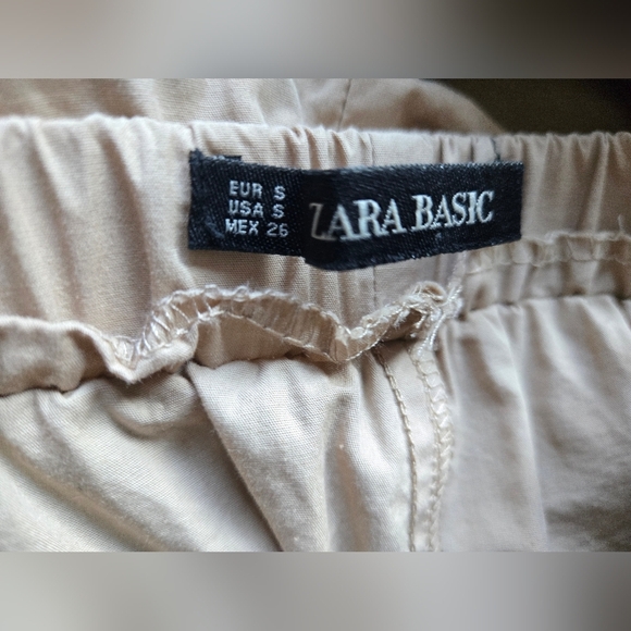 Zara Basics Beige High-Waisted Paperbag Shorts Womens Small - Picture 3 of 3